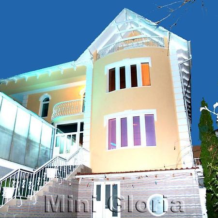 Gloria Mini-Hotel Кишинев Екстериор снимка