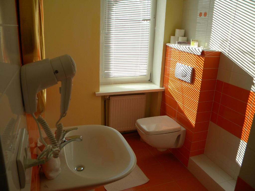 Gloria Mini-Hotel Кишинев Стая снимка